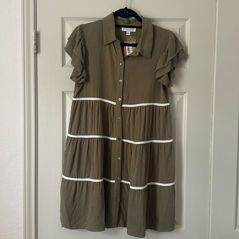 Ruffle dress color Sage size small